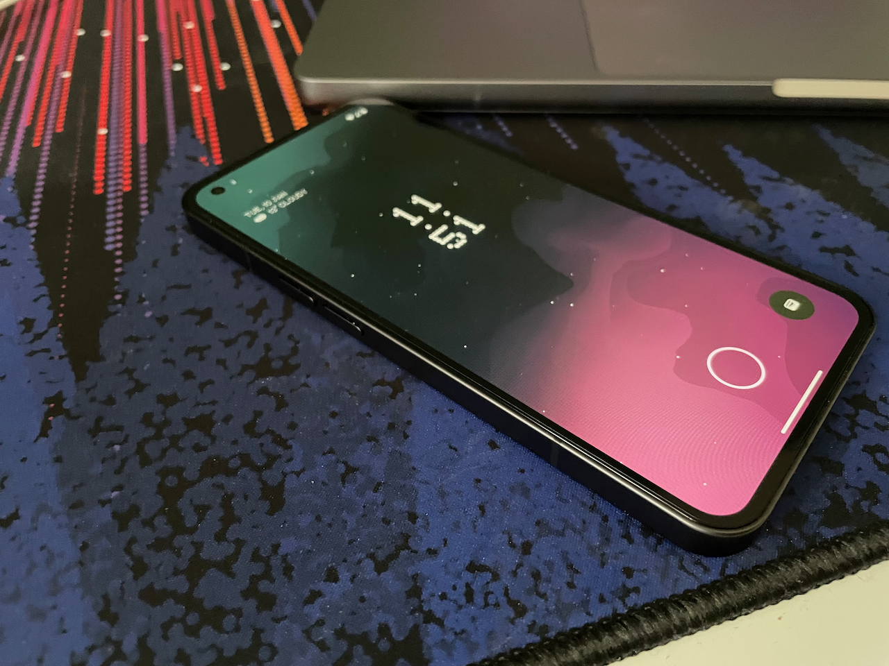 My Nothing Phone lock screen customization